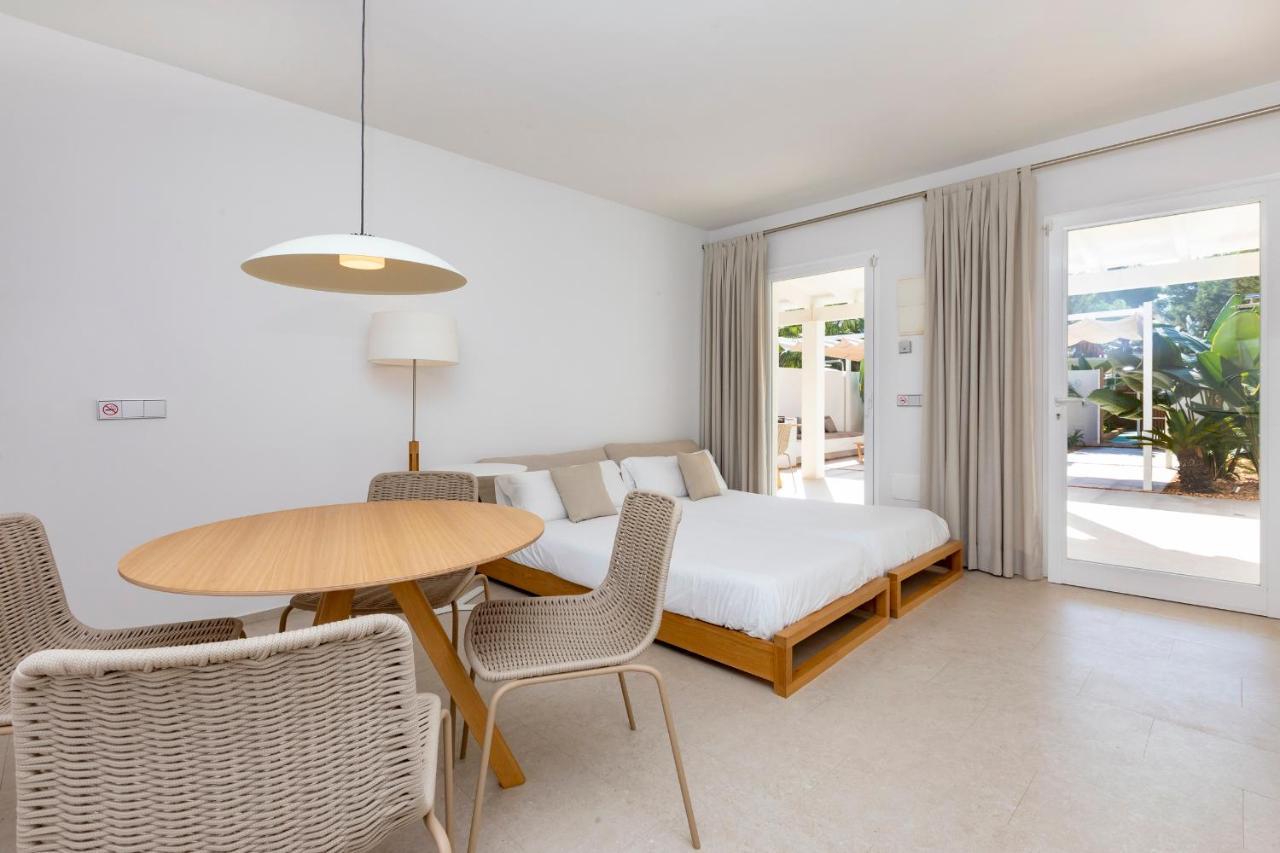 Ses Eufabietes Apartments & Restaurant Playa Migjorn Exterior photo