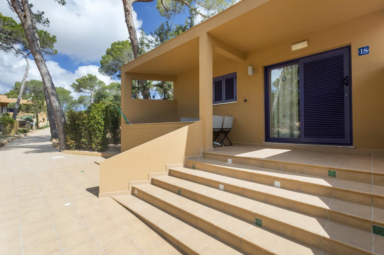 Ses Eufabietes Apartments & Restaurant Playa Migjorn Exterior photo