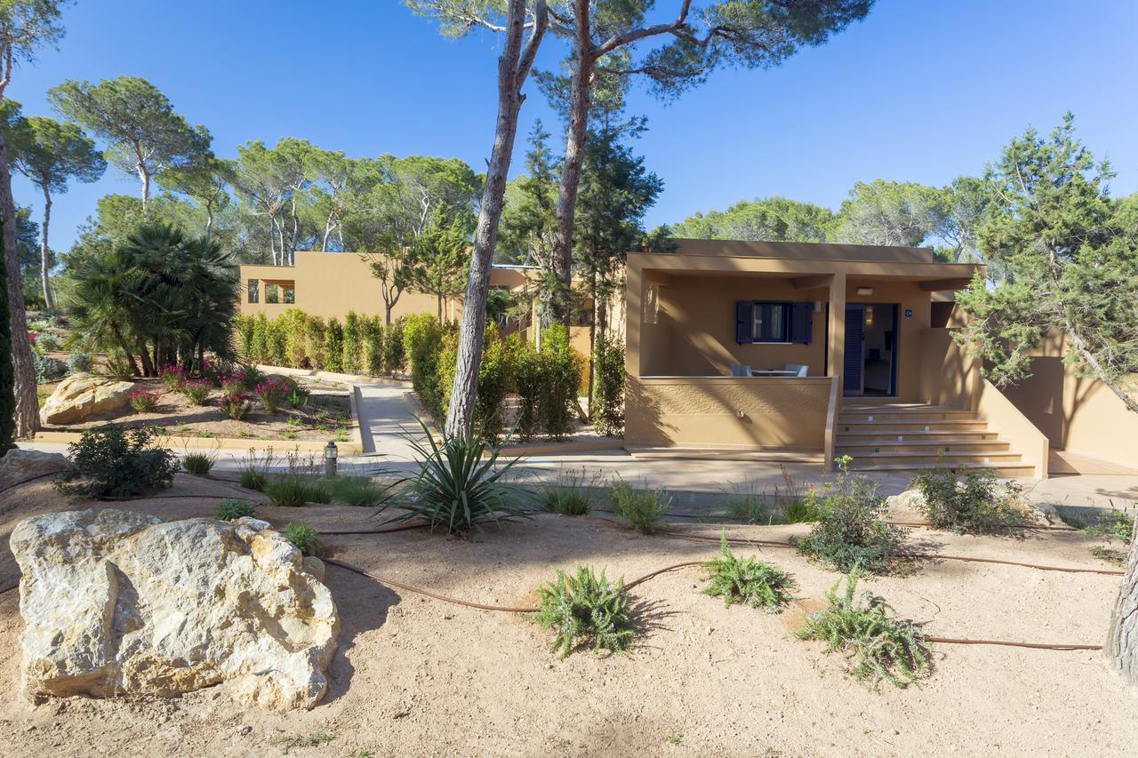 Ses Eufabietes Apartments & Restaurant Playa Migjorn Exterior photo
