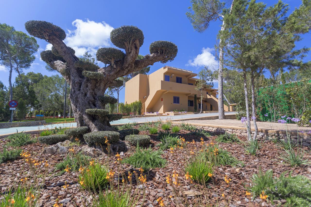 Ses Eufabietes Apartments & Restaurant Playa Migjorn Exterior photo