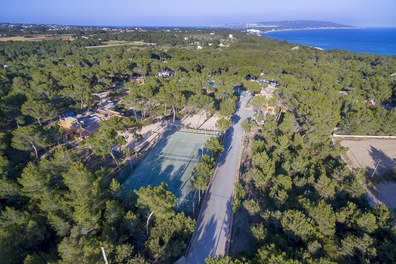Ses Eufabietes Apartments & Restaurant Playa Migjorn Exterior photo